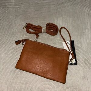 Small tan clutch/crossbody purse